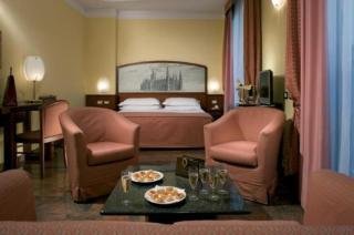 Hotel Mythos - Milan - 2