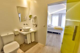 Atarazanas Málaga Boutique Hotel - Malaga - 3