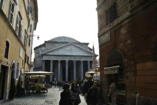 Pantheon Domus Valentino - Roma - 7
