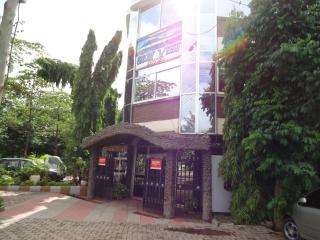 Snow View Hotel - Boma la Ngombe - 9