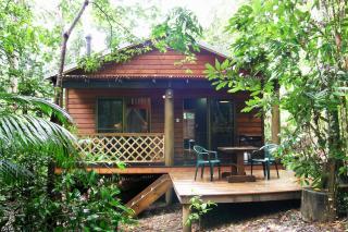 Crater Lakes Rainforest Cottages - Yungaburra - 6
