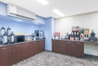 Microtel Inn & Suites by Wyndham - 1