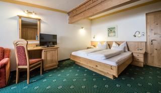 Hotel Kristall - Sankt Anton am Arlberg - 1