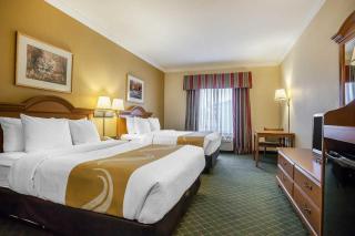 Quality Inn Tahlequah South - 2