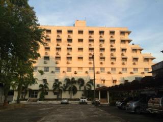 Paradorn Inn - Chumphon - 9