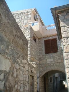 Apartman Klarin - old stone house - Jezera - 9