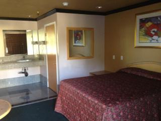 All 8 Motel - Azusa - 9