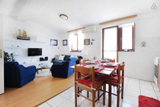 Apartman Klarin - old stone house - Jezera - 4