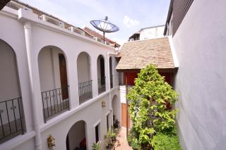 Neighbor Phuthon - 2