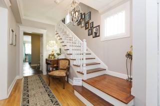 Charles Street Vacation Home - 4