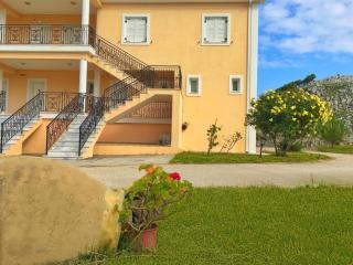 Sunshine Studios - Karavadhos - 1
