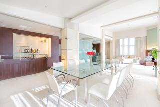 Regal Airport Hotel - 7