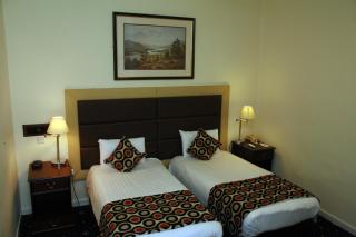 The Imperial Hotel - Fort William - 1