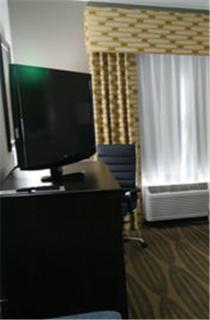 Holiday Inn Express & Suites Corpus Christi - North by IHG - 9