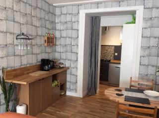 Number 7 Gouarec - 4