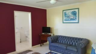 Hilltop Hideaway - 4