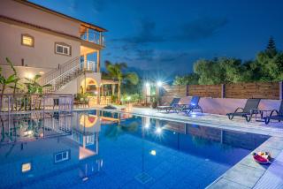 Armonia Boutique Hotel - Meson Yerakarion - 7