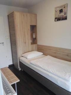 Hotel Gasthof Momm - Brunnthal - 8