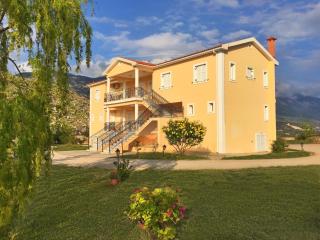 Sunshine Studios - Karavadhos - 0