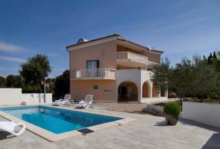 Villa Omnes - Ražanj - 0