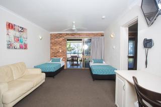 Sarina Beach Motel - Sarina - 6