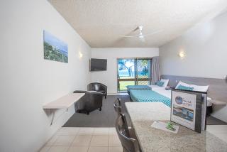 Sarina Beach Motel - Sarina - 8