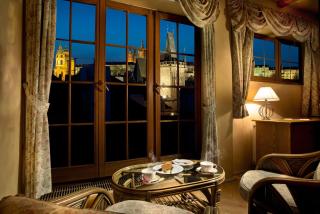Hotel At the Golden Scissors - Praga - 9
