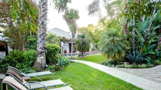 GuBas De Hoek meet eat sleep - 1