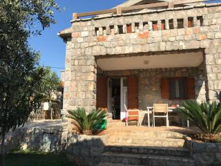 Apartments Vuk - Luštica - 1