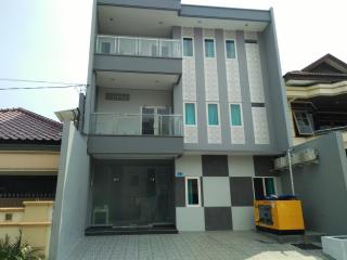 RedDoorz Near Gajah Mada Street Semarang - Semarang - 9