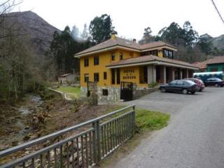 Hotel Benzua - Villanueva de Ardisana - 1