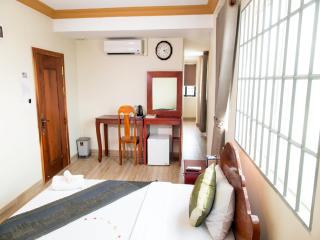 Dynsey Boutique Hotel - Phnom Penh - 4