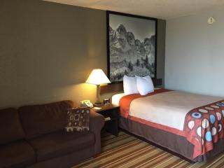 Super 8 by Wyndham Redfield - Redfield - 3