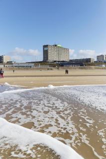 Beachhotel Zandvoort by Center Parcs - 8