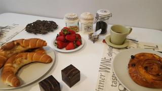 Hello Tourist Flat - 7