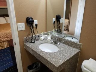 Country Inn Sterling - 5