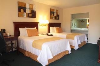 Quality Inn Piedras Negras - 1