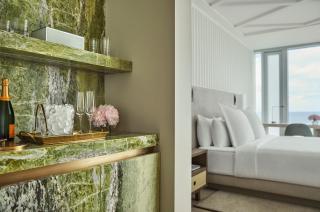Four Seasons Hotel at The Surf Club - Miami Beach - 5