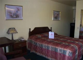 Cottonwood Inn - LaGrange - 6