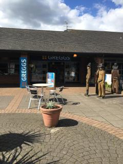 Warrington Motel, J20 M6 Lymm Services - 6