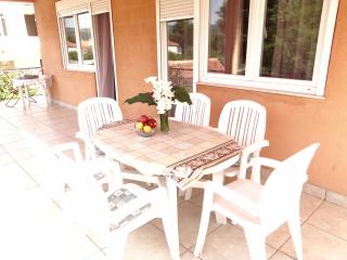 Apartments Jerković - Stari Grad - 7