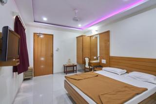 Hotel Sarita - Surat - 9