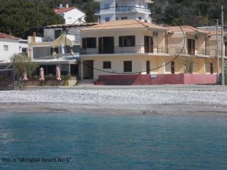 Akrogiali Beach Apartments - Akrogiali - 7