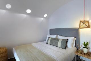 Callia Caves - Adults Only - Fira - 4