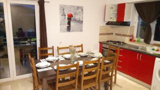 Peter&Zana Apartments - Stari Grad - 9