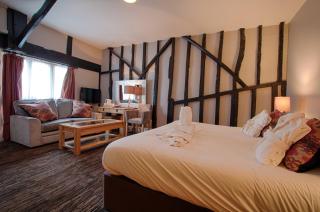The Saracens Head Hotel - Great Dunmow - 4