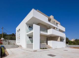 Apartments Alba - Slatine - 0