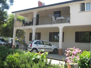 App Karmen with privat parking - 2