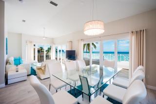 Regal Beach Club - 7