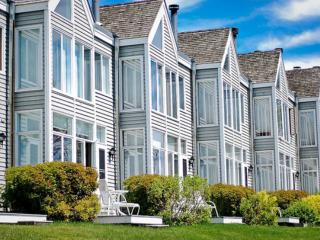 Bluefin Bay on Lake Superior - 4